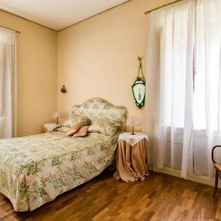 Emma Flat Apartment